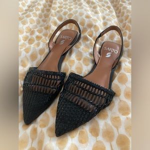 Franco Sarto size 8 flats with tiny triangle heel